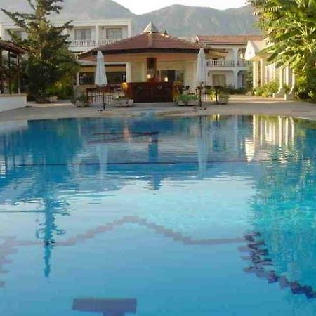 Hotel Club Z Kyrenia  Exteriér fotografie